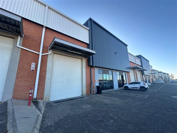 344  m² Industrial space