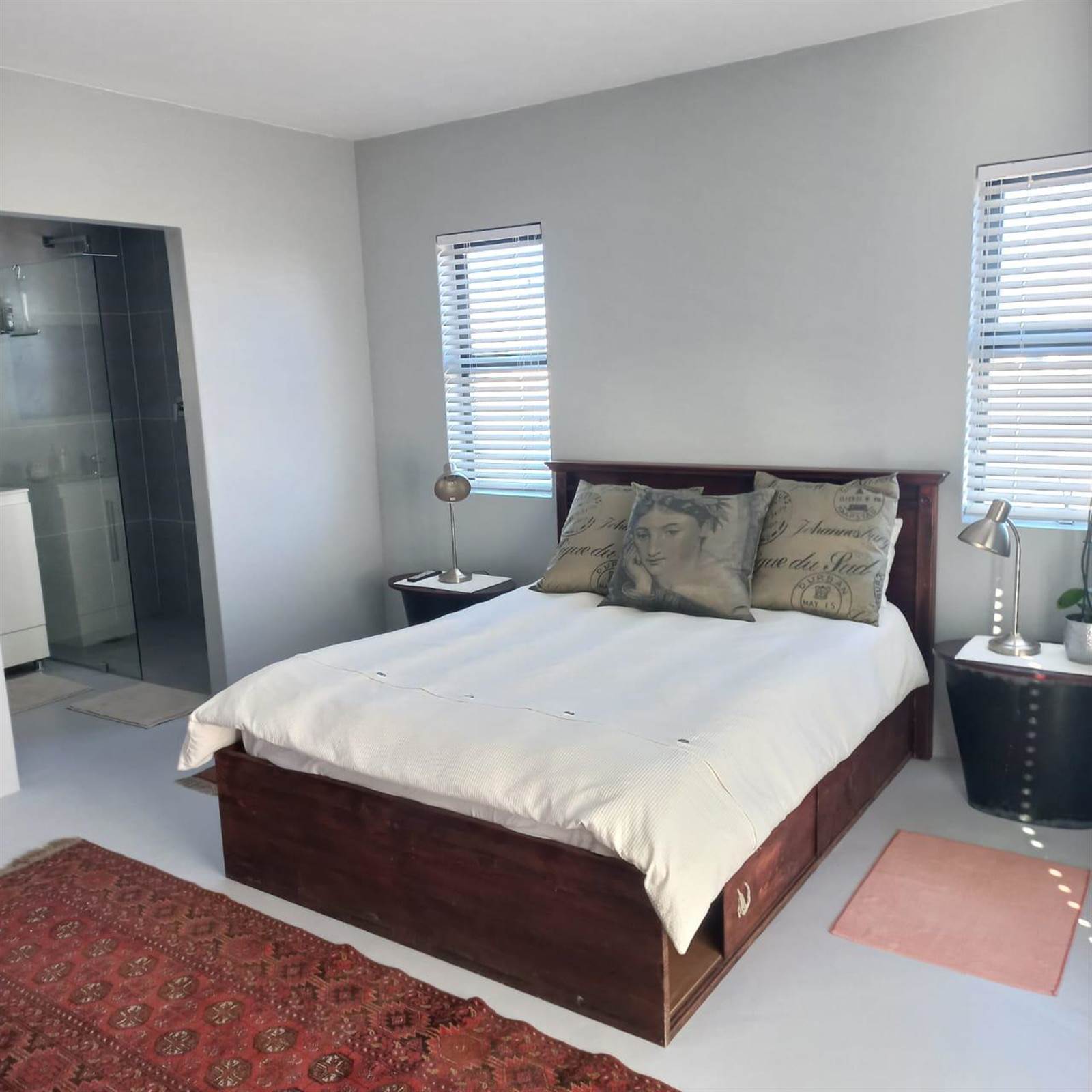 2 Bed Apartment in Jacobsbaai photo number 8