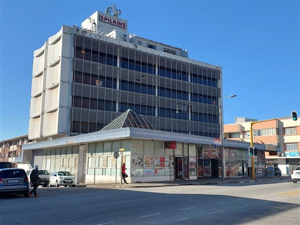 2 568  m² Commercial space