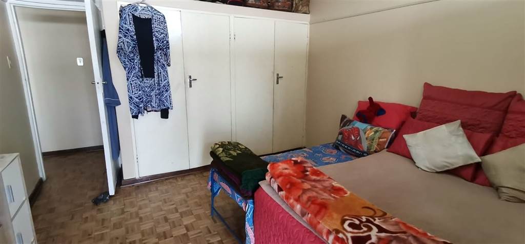 1 Bed Apartment in Durban CBD photo number 10