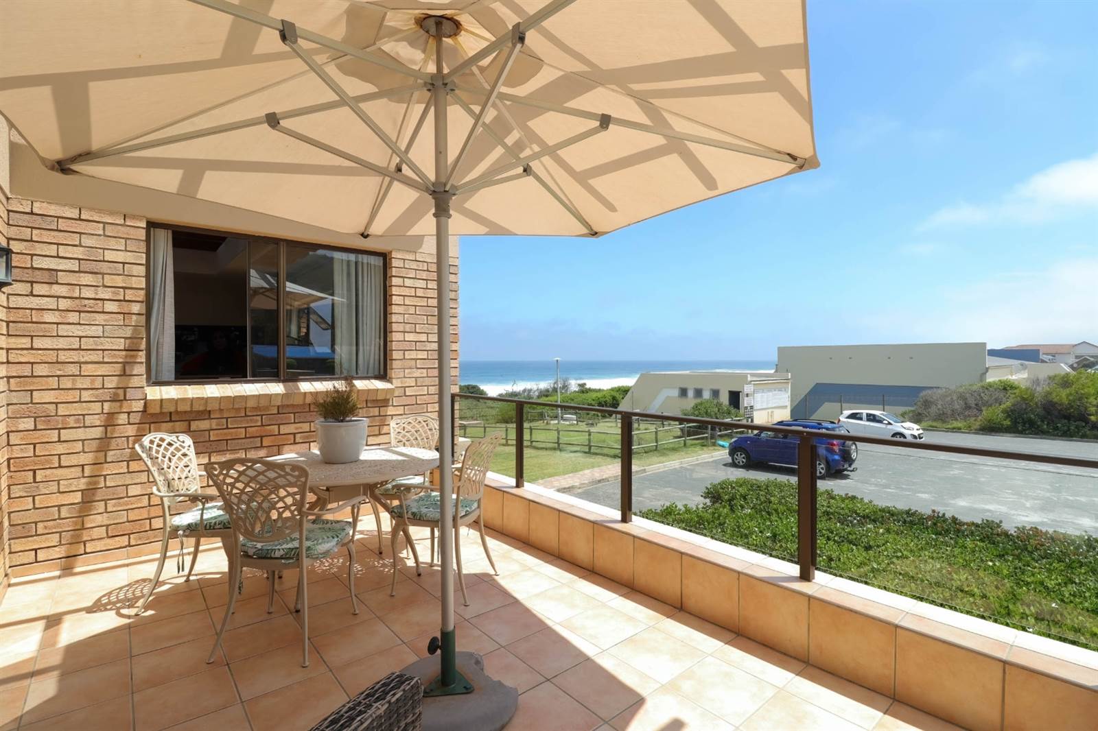 6 Bed House in Outeniqua Strand photo number 15