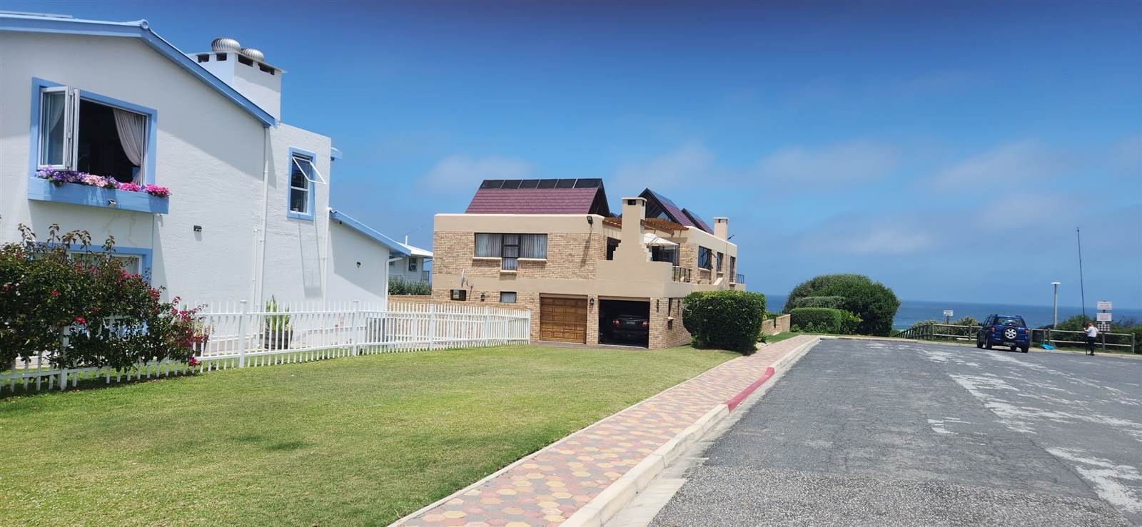 6 Bed House in Outeniqua Strand photo number 6