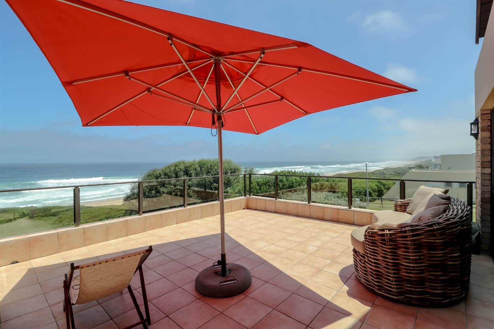 6 Bed House in Outeniqua Strand photo number 12