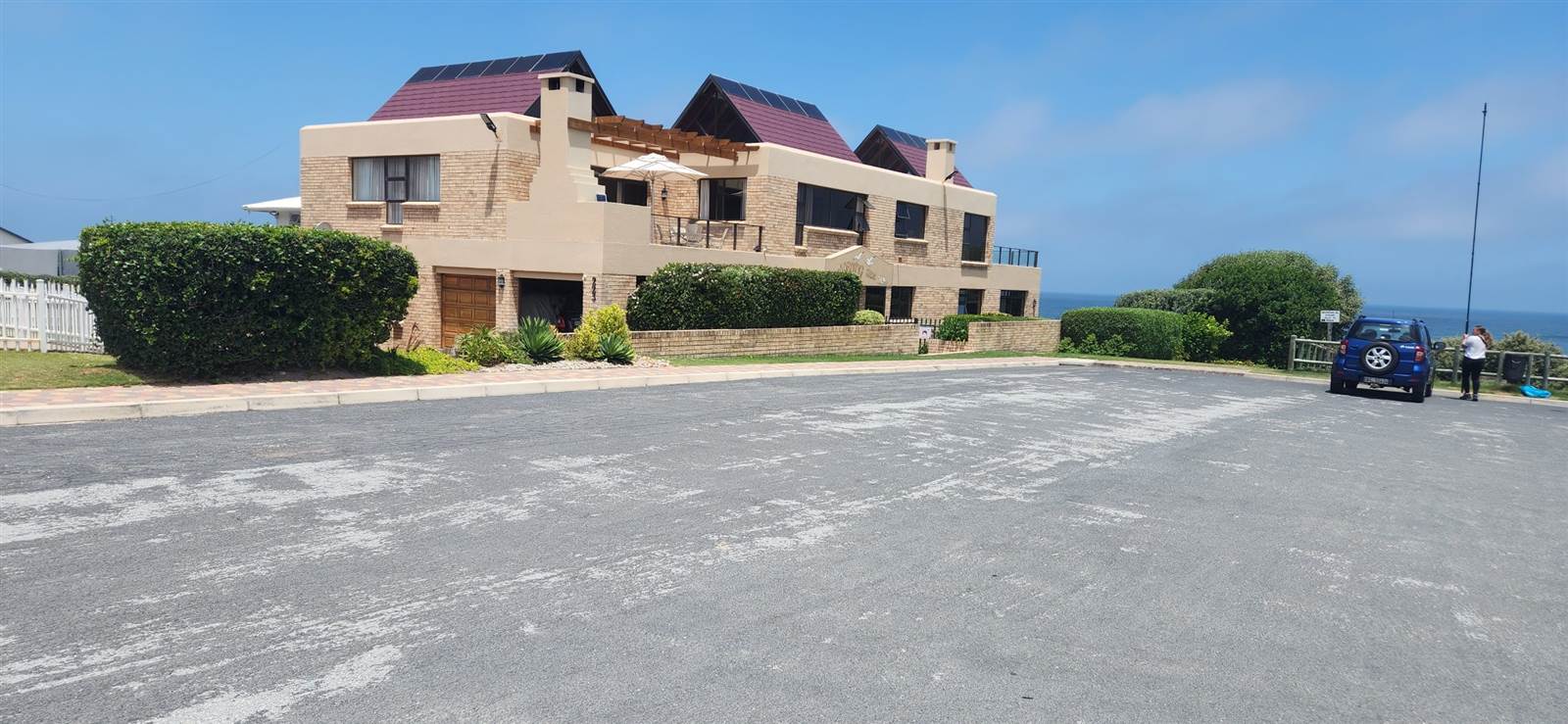 6 Bed House in Outeniqua Strand photo number 7