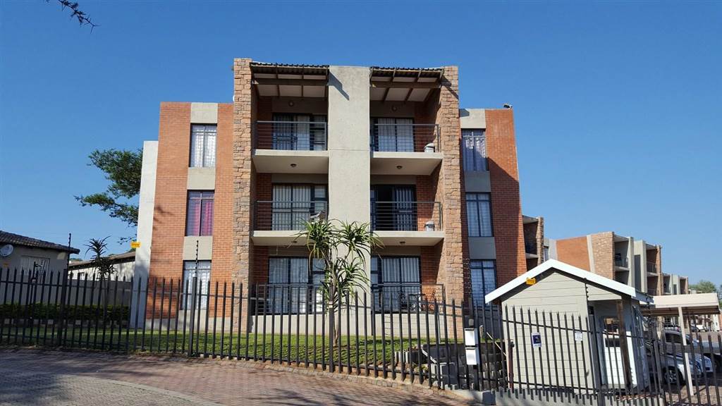 1 Bed Flat in Nelspruit photo number 11