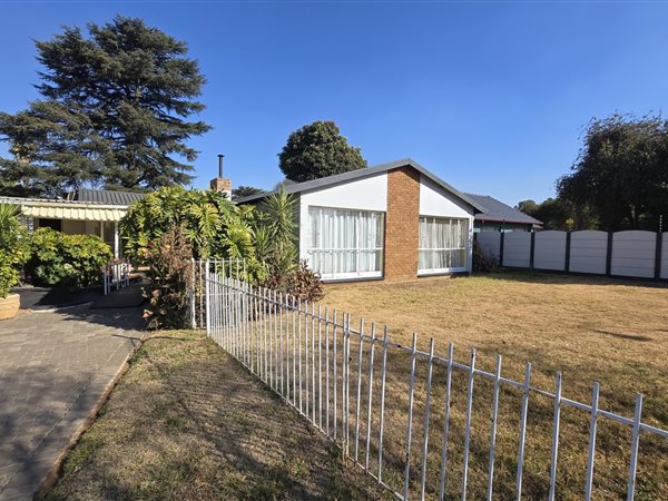 3 Bedroom House 3 Bedroom House
