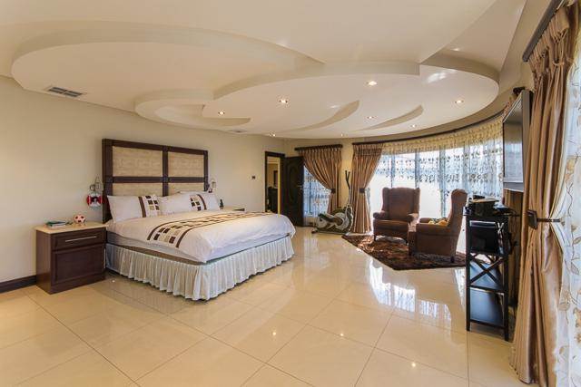 7 Bed House in Ballito photo number 6
