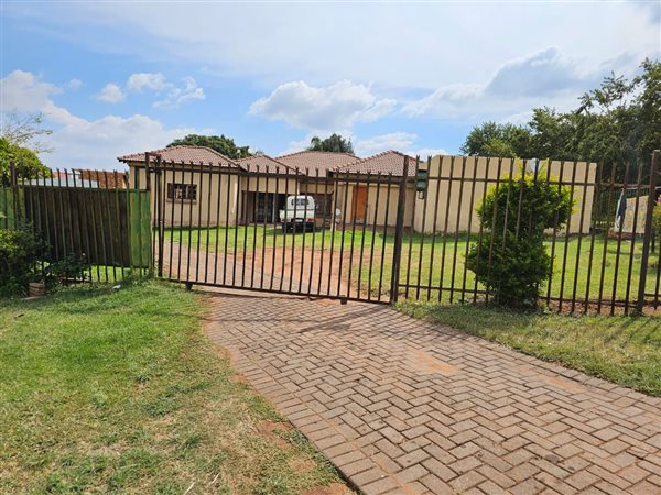 15 Bed House in Pretoria West
