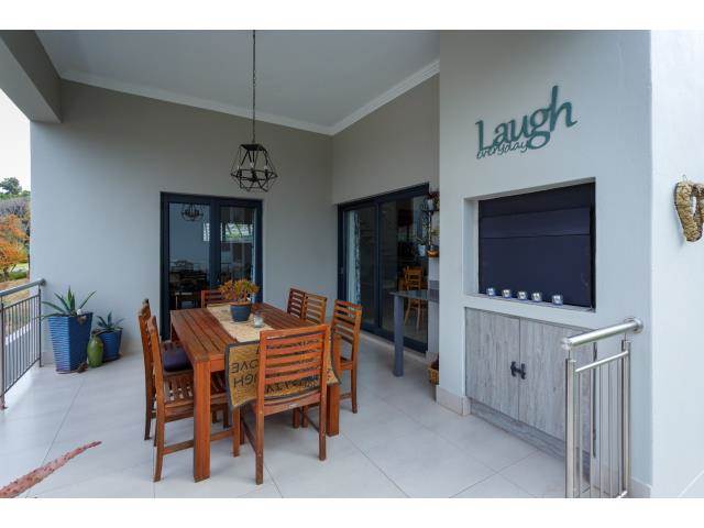 4 Bed Townhouse in Waterkloof photo number 21