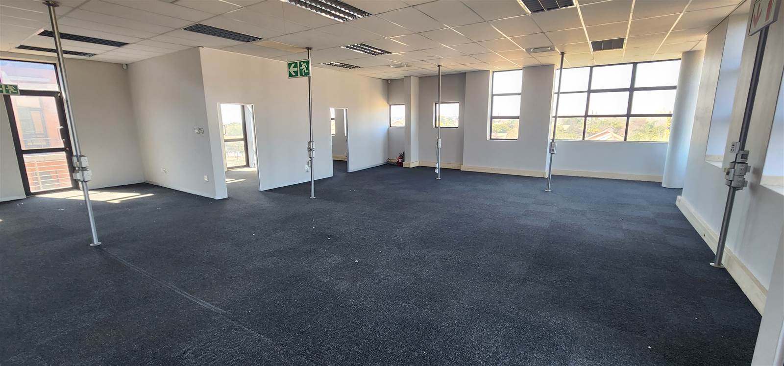 153.3  m² Commercial space in Highveld photo number 10