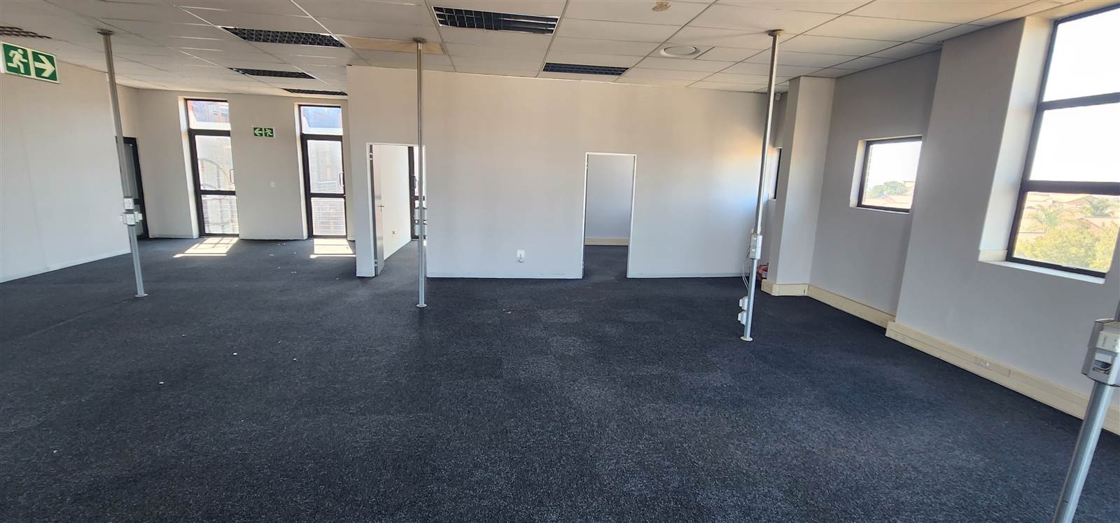 153.3  m² Commercial space in Highveld photo number 11