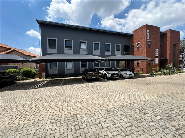130  m² Commercial space in Meyersdal