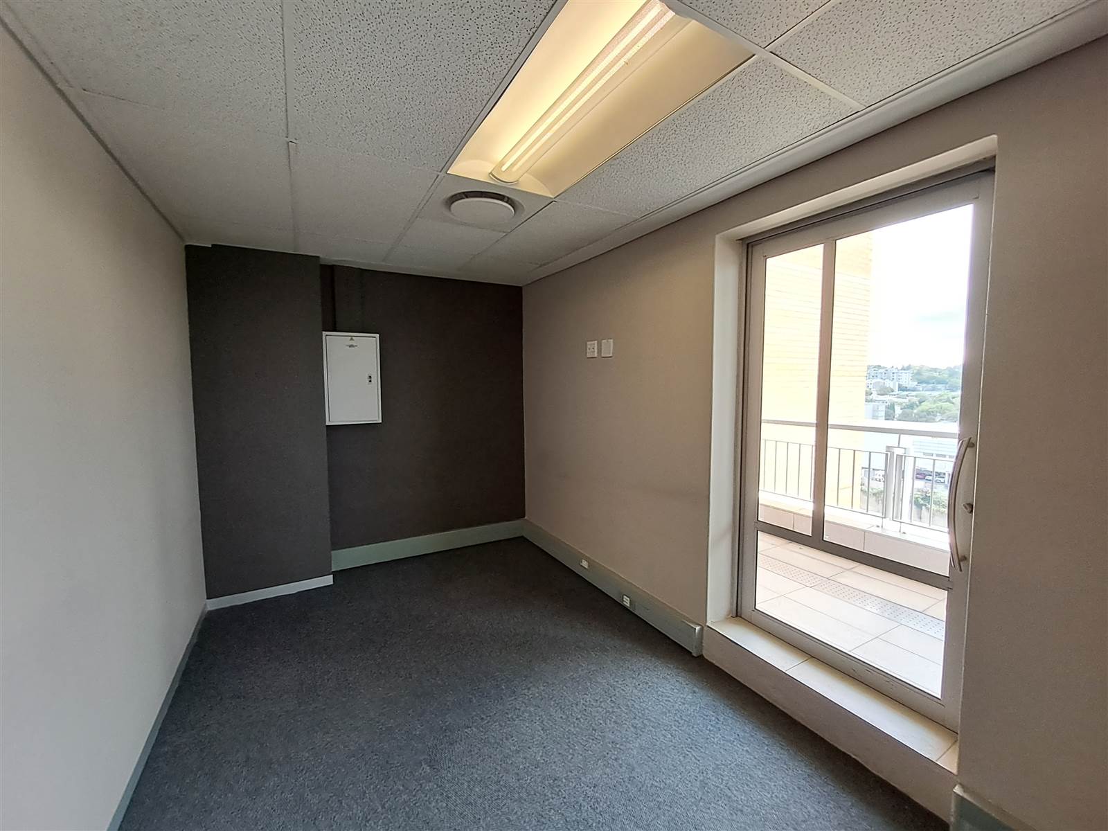 176  m² Commercial space in Melrose Arch photo number 4