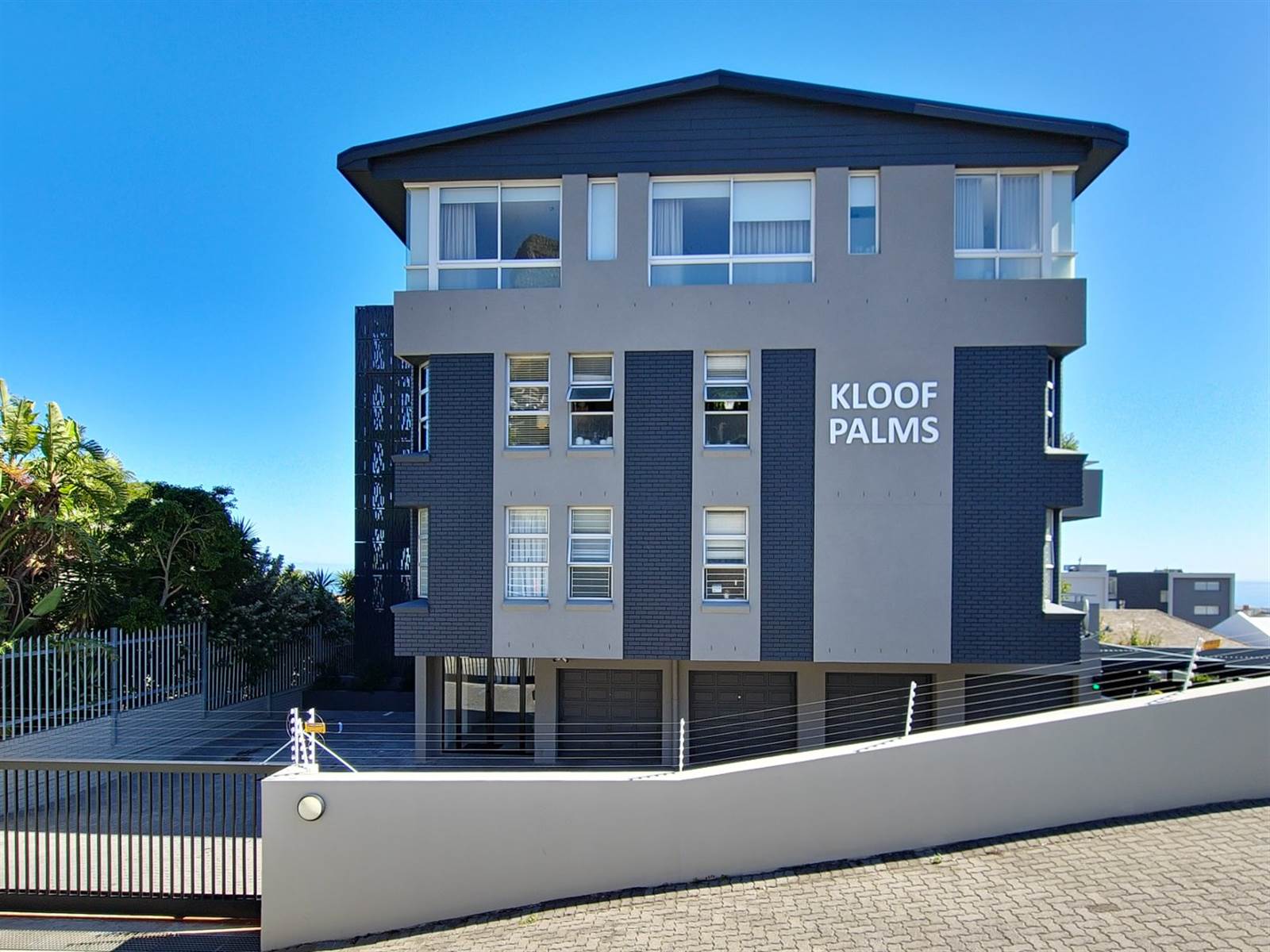 2 Bed Apartment in Bantry Bay photo number 30