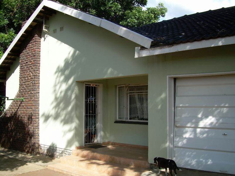 3 Bed House in Rustenburg photo number 1