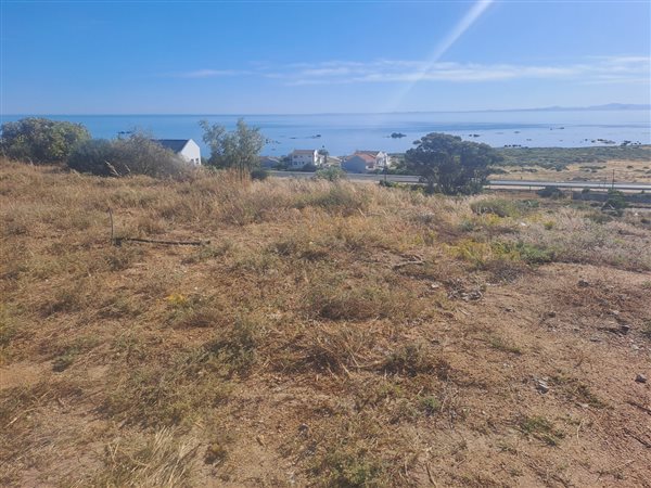 928 m² Land