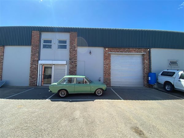 152 m² Industrial space 152 m² Industrial space