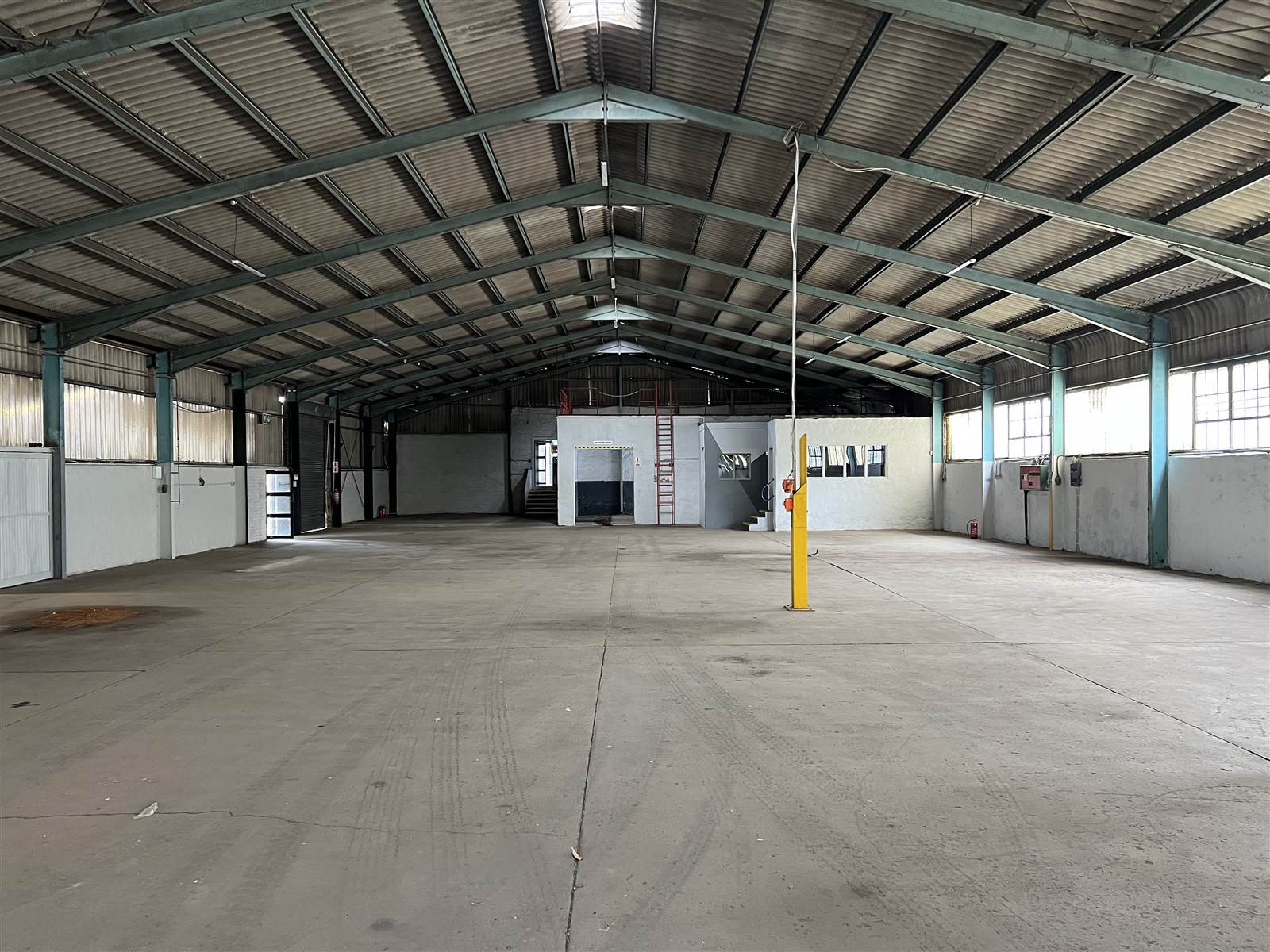 2305  m² Commercial space in Gately photo number 5