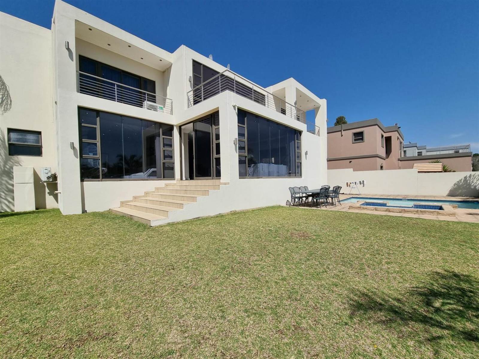 7 Bed House in Kyalami photo number 18