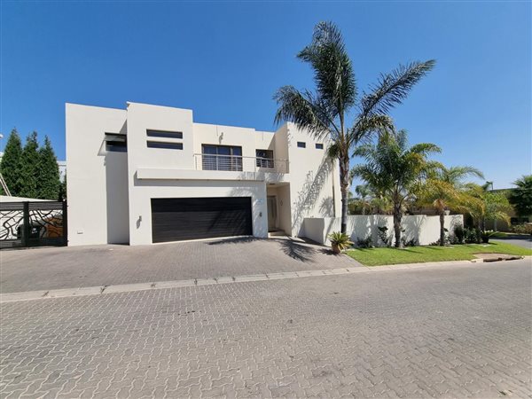 7 Bed House in Kyalami