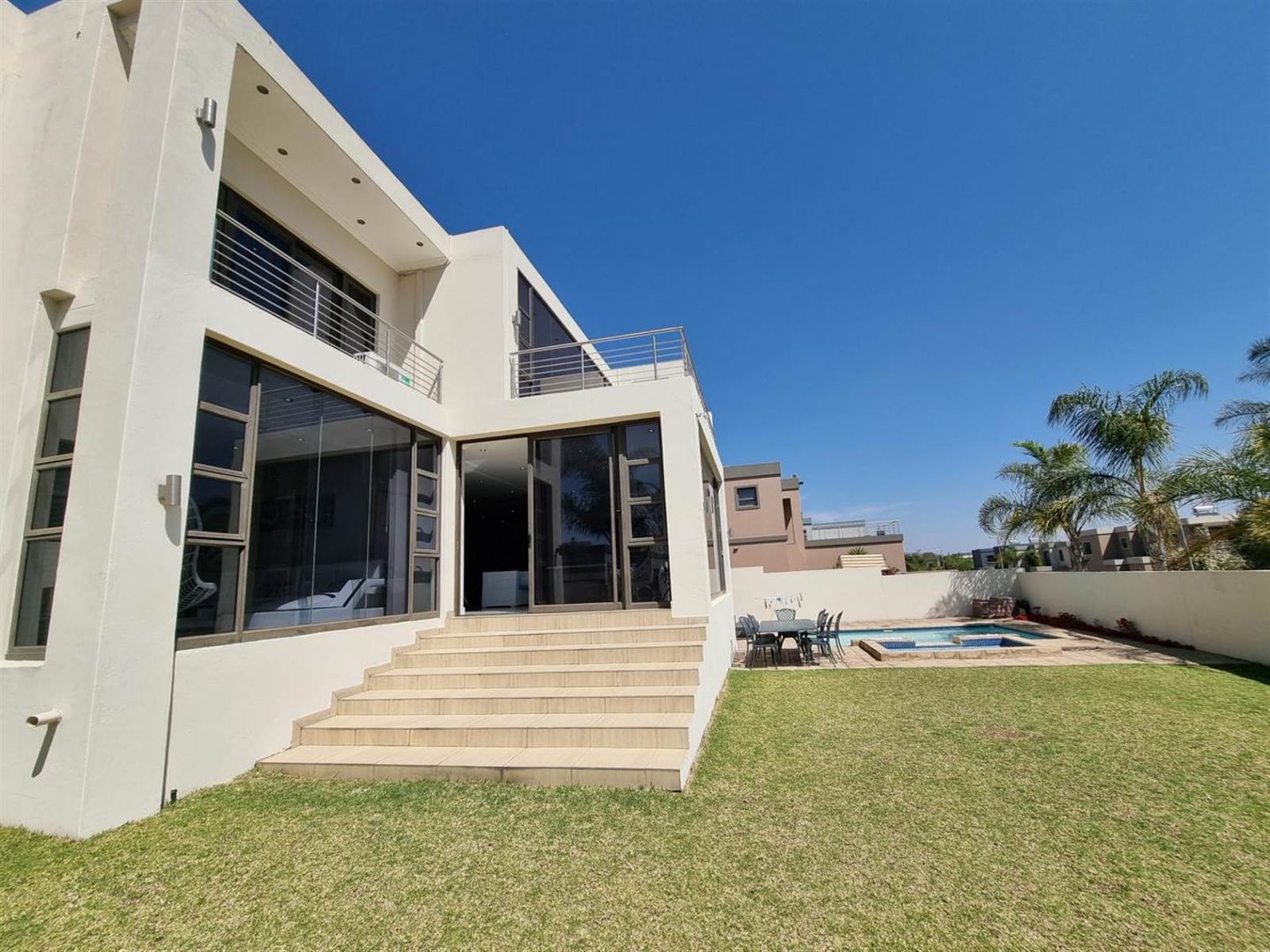 7 Bed House in Kyalami photo number 11