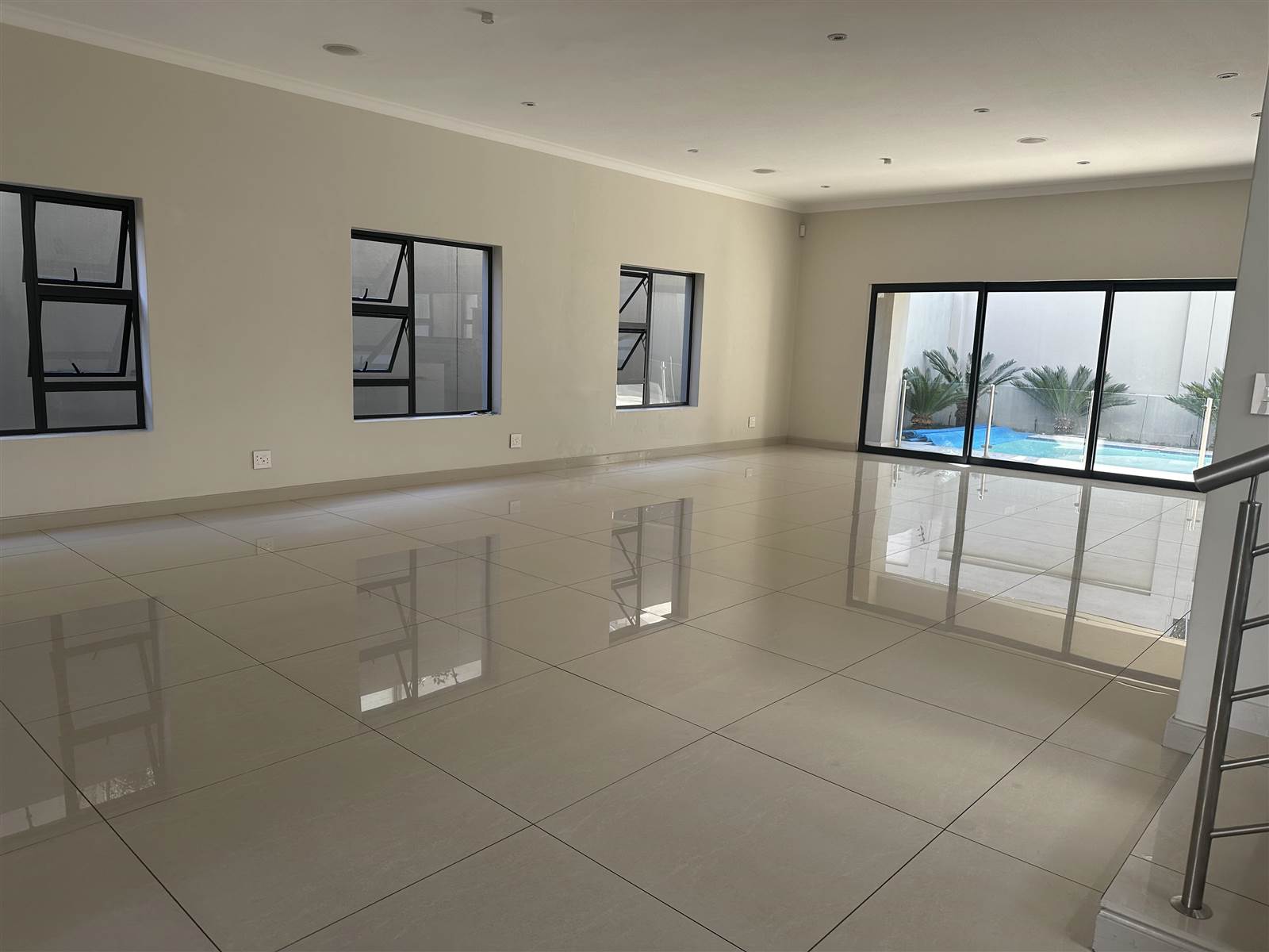 5 Bed Cluster in Rivonia photo number 4