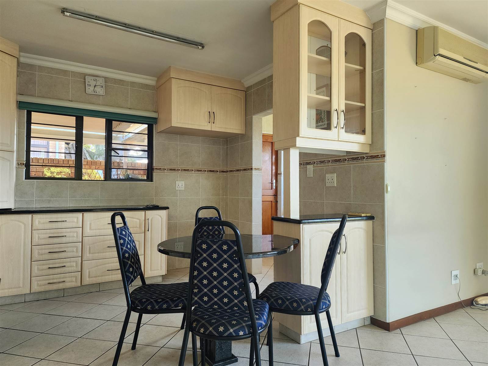 3 Bed Townhouse in Scottburgh Central photo number 6