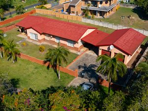 3 Bed House in Stanger Manor