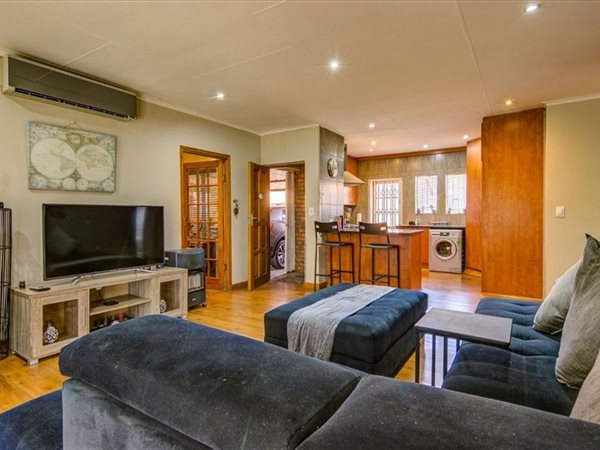 4 Bedroom Townhouse 4 Bedroom Townhouse
