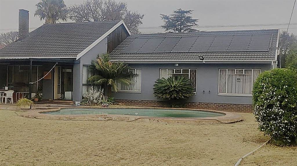3 Bed House in Roodekop photo number 27