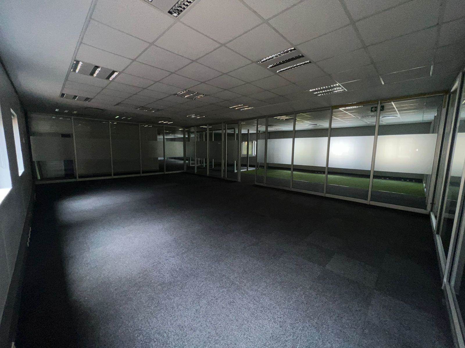 584  m² Commercial space in Strubens Valley photo number 10