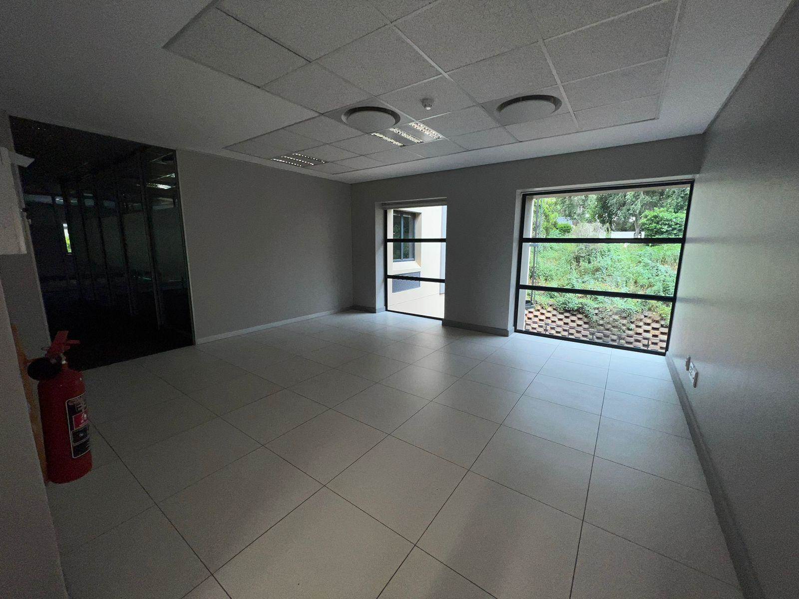 584  m² Commercial space in Strubens Valley photo number 4