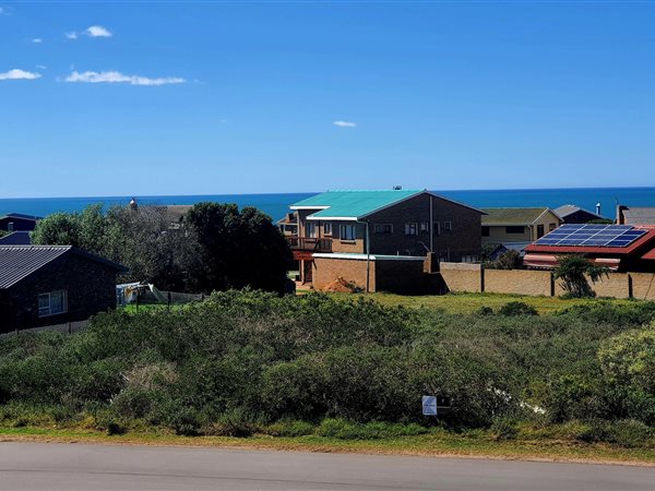733 m² Land available in Boggomsbaai