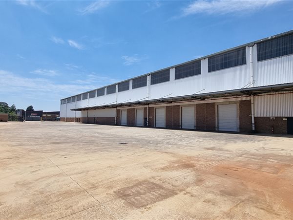 6 100  m² Industrial space