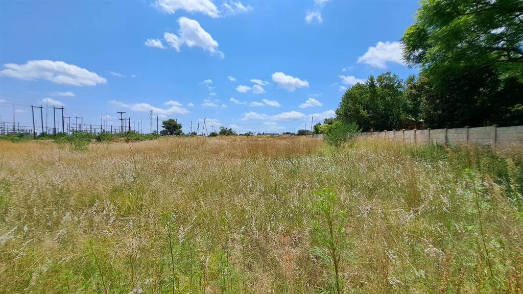 2855 m² Land available in Koster photo number 3