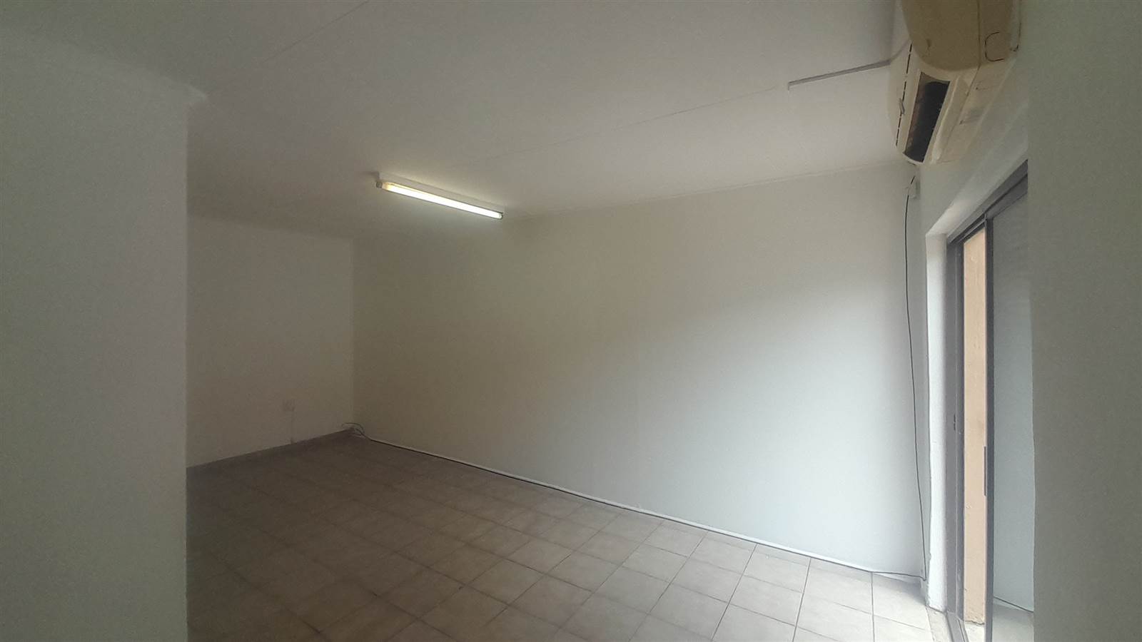 80  m² Commercial space in Bo Dorp photo number 2