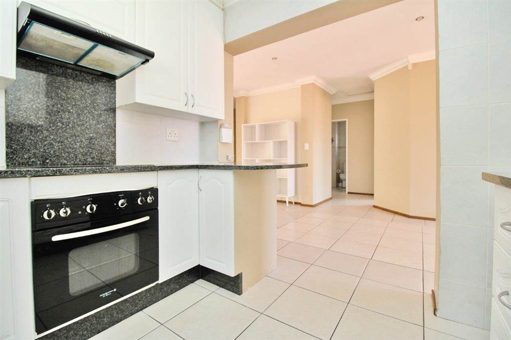 3 Bed Apartment in Linksfield Ridge photo number 2