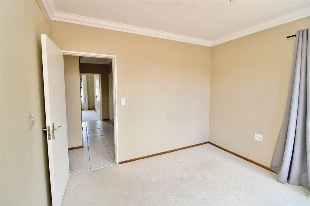 3 Bed Apartment in Linksfield Ridge photo number 21