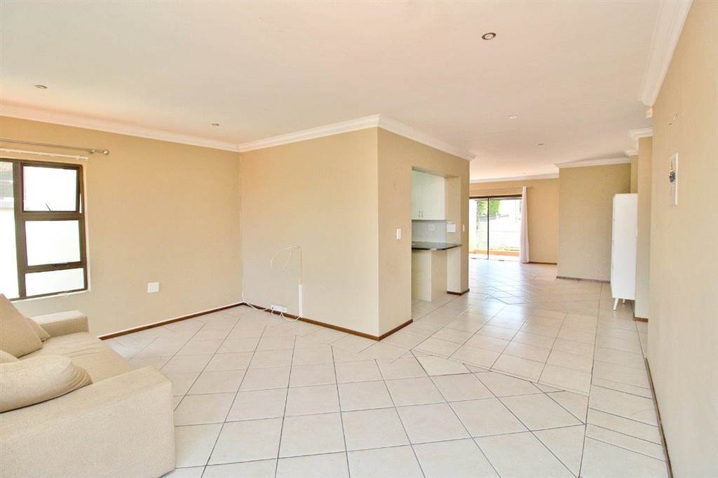 3 Bed Apartment in Linksfield Ridge photo number 5