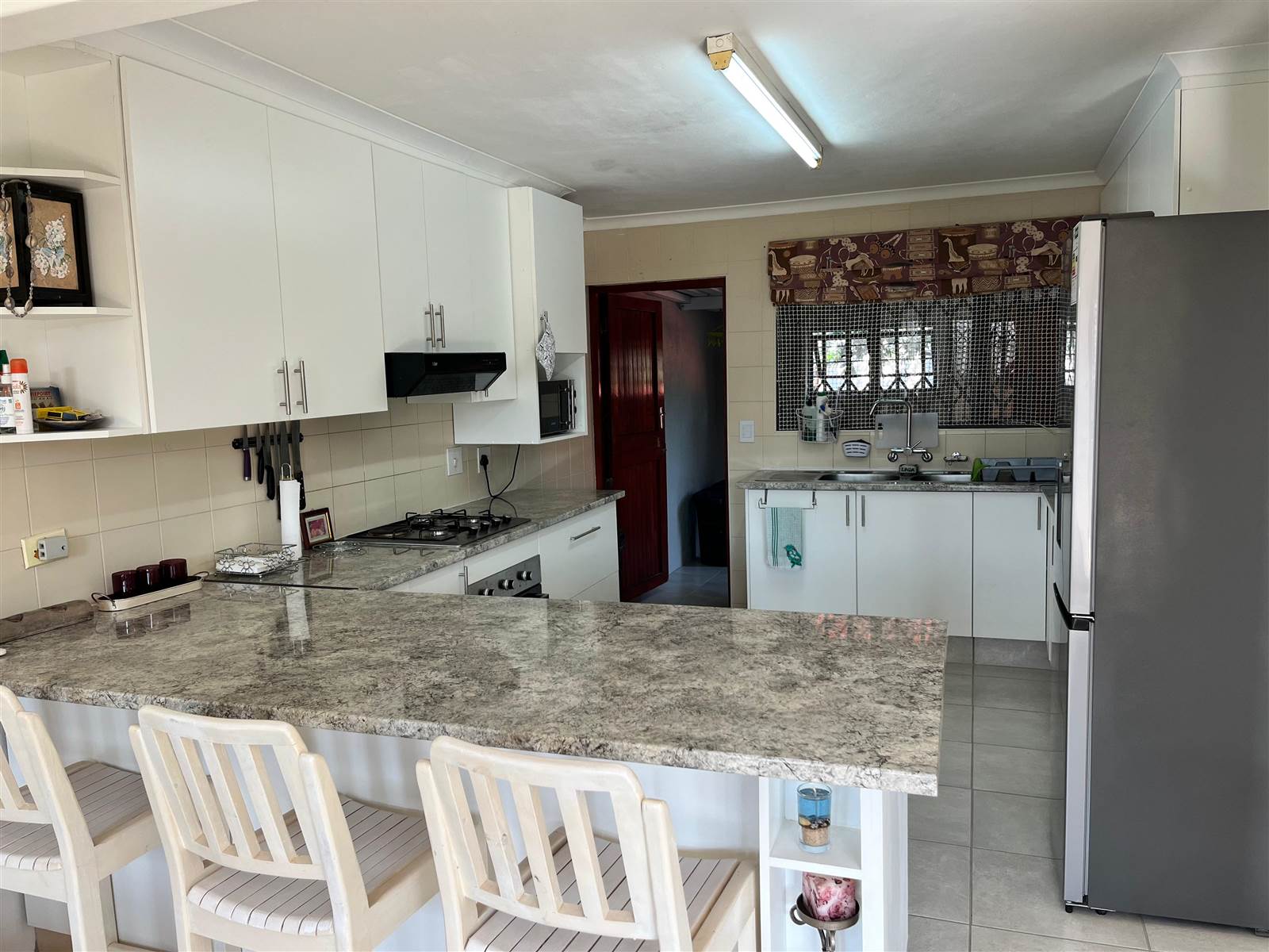 3 Bed House in Scottburgh Central photo number 8