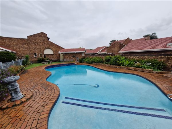 2 Bedroom Townhouse 2 Bedroom Townhouse