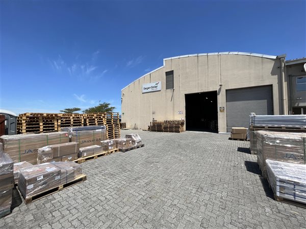 900  m² Industrial space