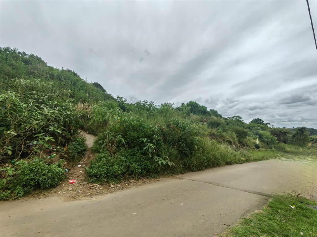 1900 m² Land available in Imbali photo number 6