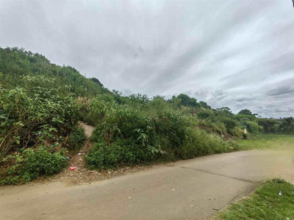 1900 m² Land available in Imbali photo number 5