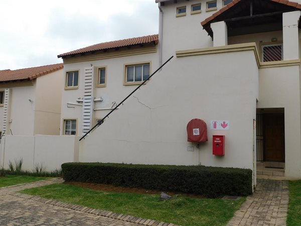 2 Bed Townhouse in Country View