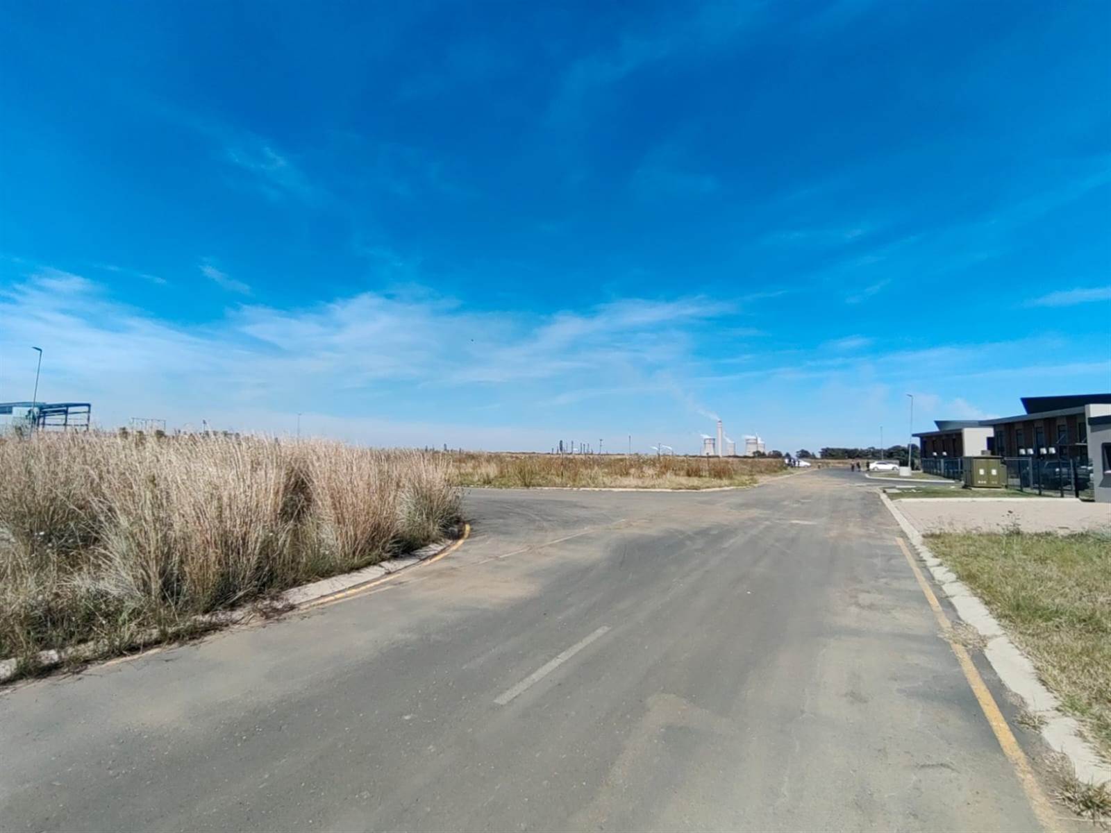 1873 m² Land available in Secunda photo number 1