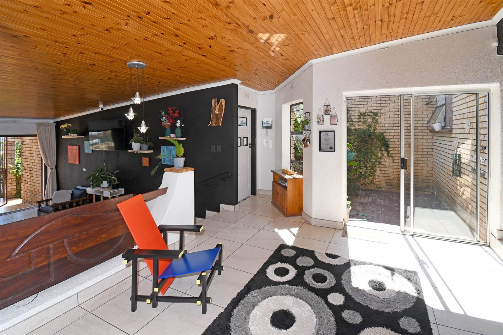 3 Bed Townhouse in Constantia Kloof photo number 16