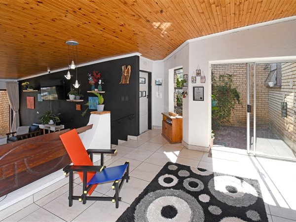 3 Bed Townhouse in Constantia Kloof