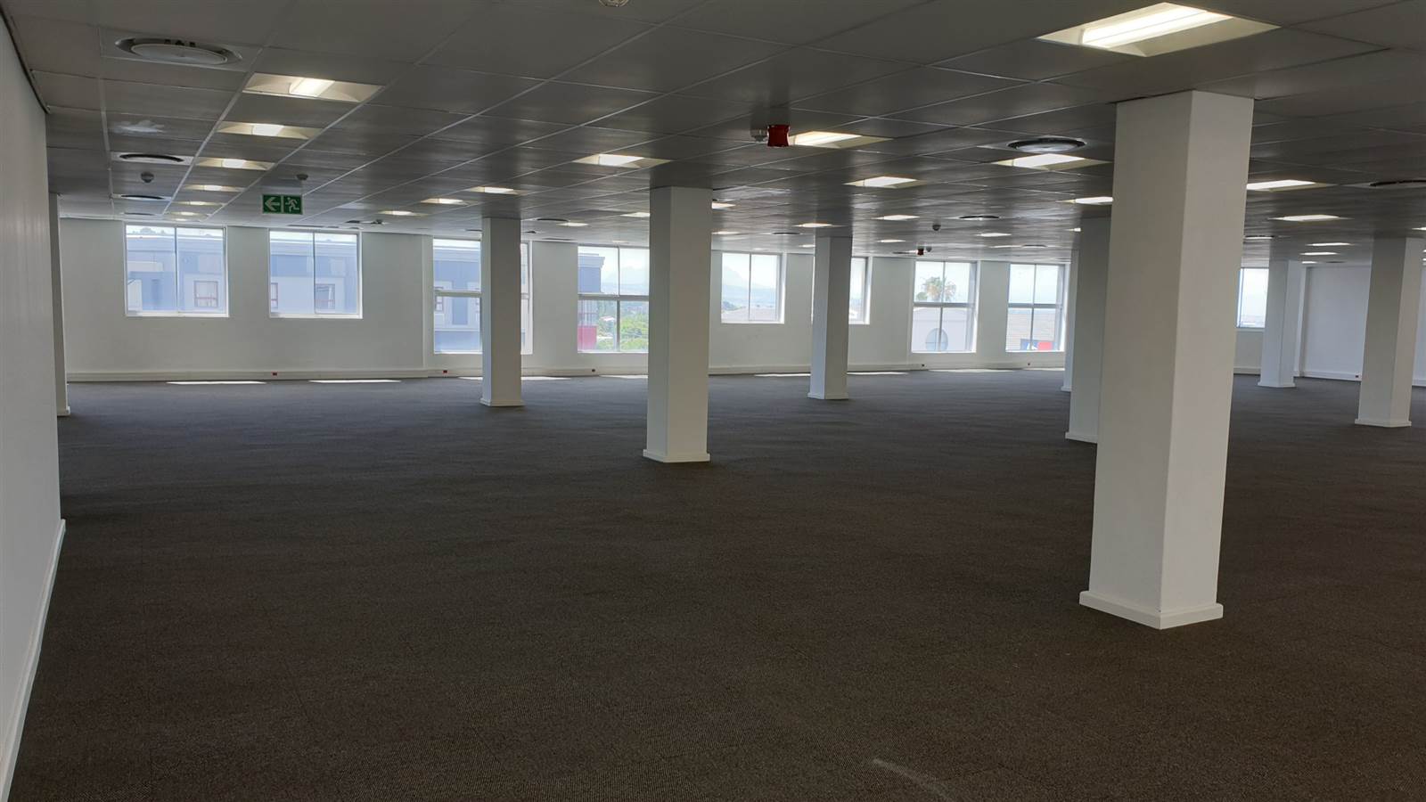 630  m² Commercial space in Bellville Central photo number 11