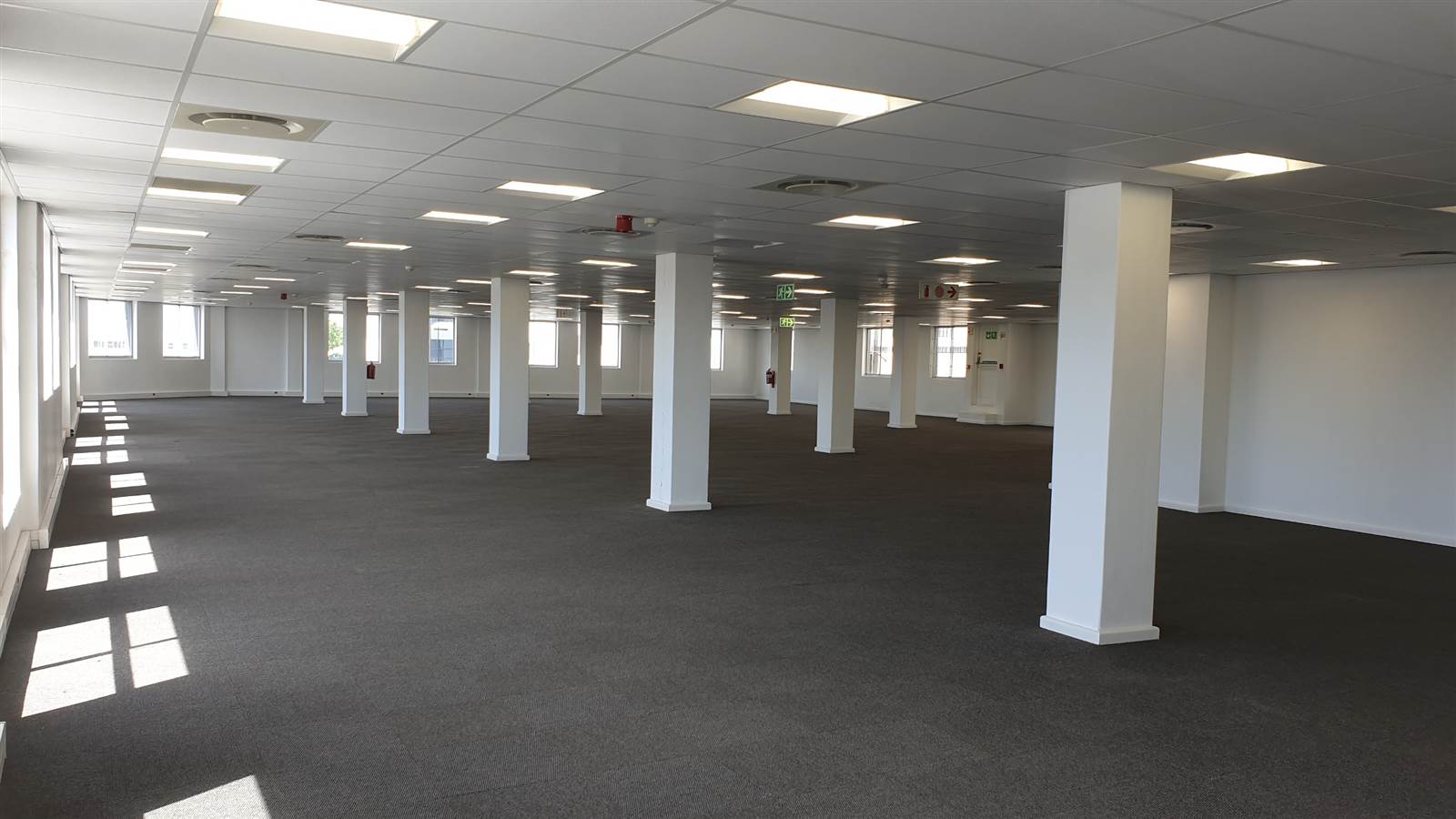 630  m² Commercial space in Bellville Central photo number 6